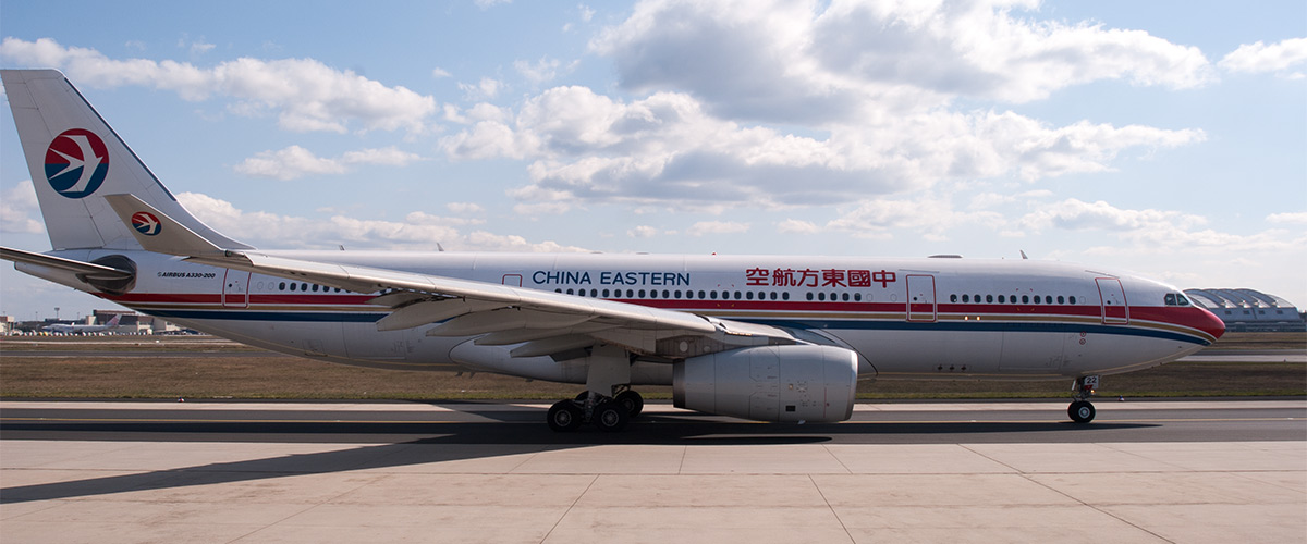 China Eastern Airlines B-6122