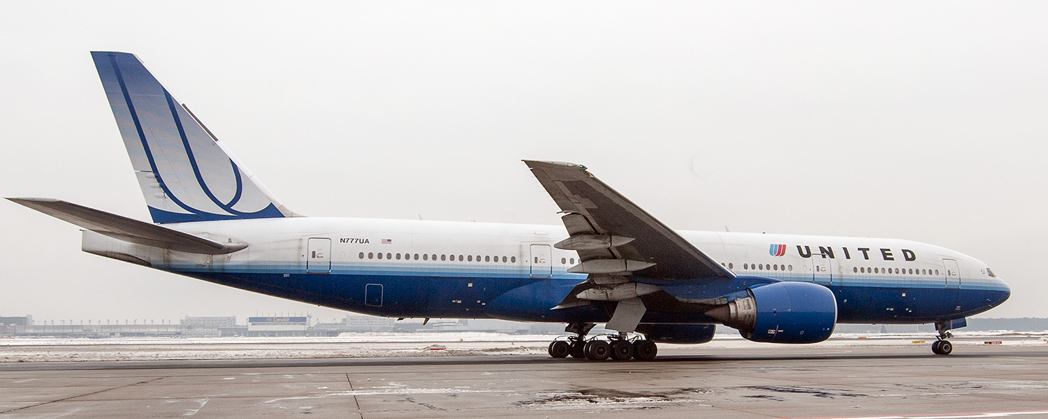 United Airlines N777VA